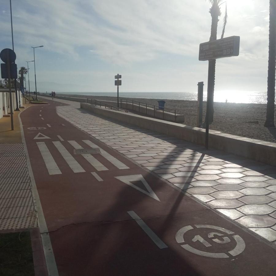Villa Lagos A 25 Metros Del Mar Roquetas de Mar Dış mekan fotoğraf